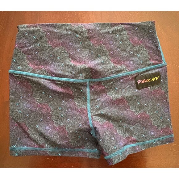 Peachy Athletics NWT Vixen Booty Workout Shorts Mandala Print Size Medium - Picture 4 of 10